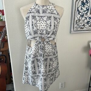 Cut out backless handkerchief dress